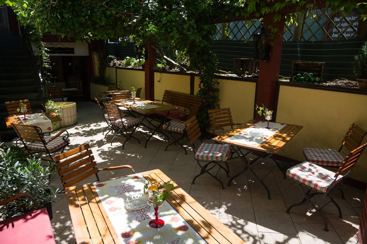 Hotel Reichsschenke Zum Ritter Götz Garni Kröv Exterior foto